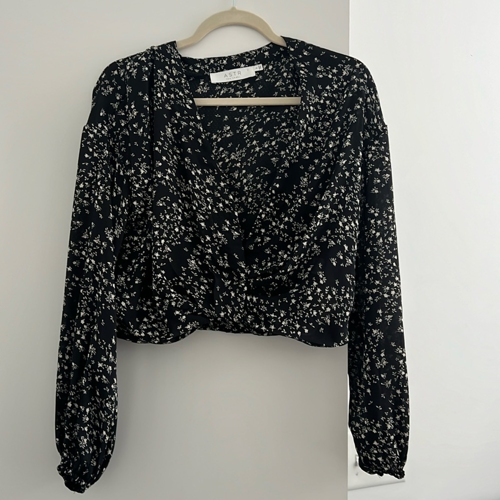 ASTR blacked silky blouse